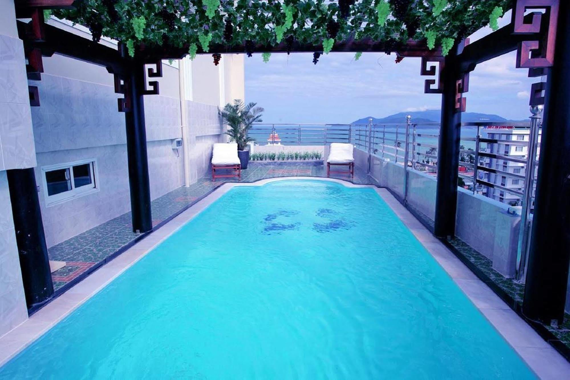 Nice Swan Hotel Nha Trang Buitenkant foto